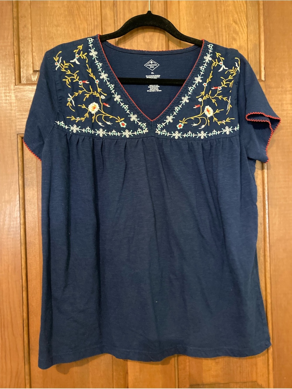 St.Johns Bay Navy Embroidered Floral short sleeve top XL